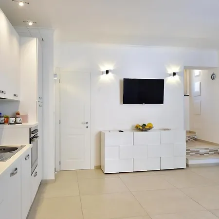 Bright In Minori, 67 Sq.m, Near Beaches *